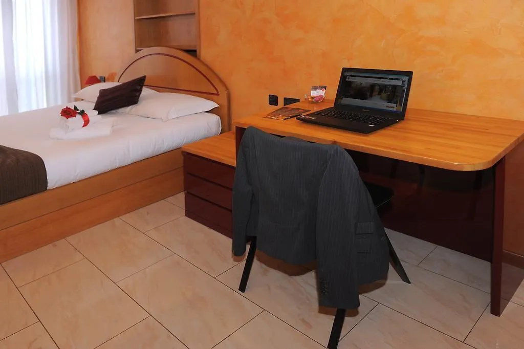 سستو سان جوفاني Cp Residence Hotel سستو سان جوفاني