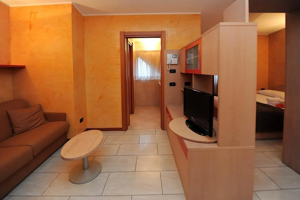 سستو سان جوفاني Cp Residence Hotel 3*, سستو سان جوفاني