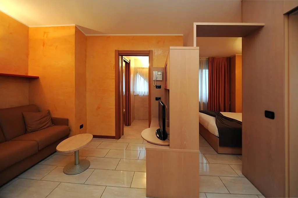 سستو سان جوفاني Cp Residence Hotel سستو سان جوفاني