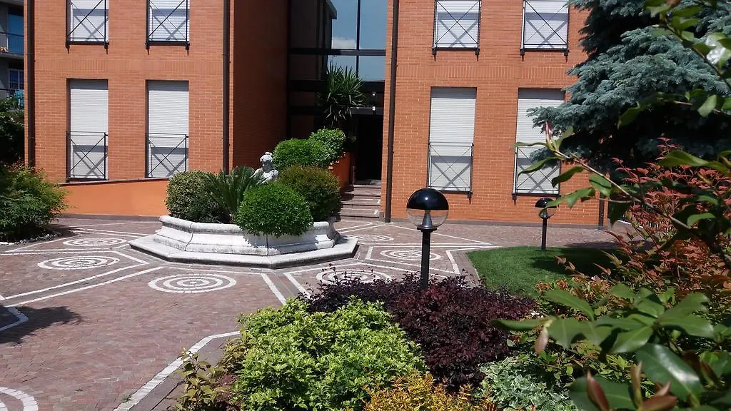 *** شقة فندقية سستو سان جوفاني Cp Residence Hotel إيطاليا