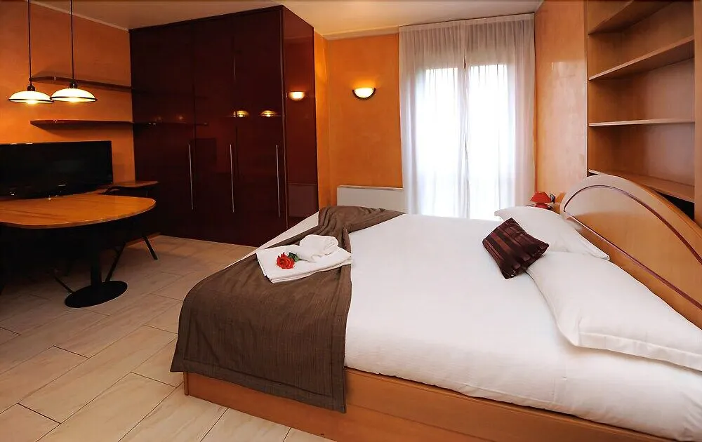 سستو سان جوفاني Cp Residence Hotel سستو سان جوفاني